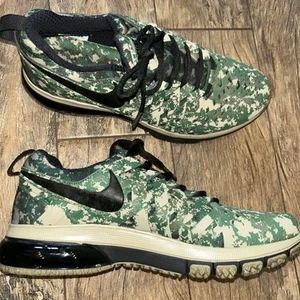 Nike Athletic Shoes Mens 12 Lace Up Swoosh Logo Fingertrap Max NRG Camouflage - Picture 1 of 12