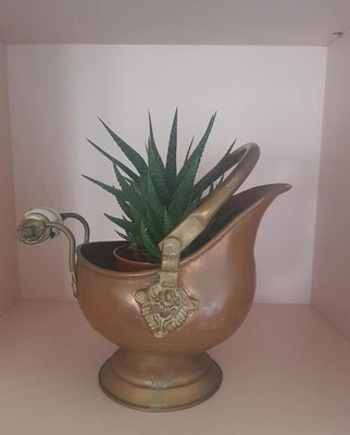 Vintage brass and copper mini coal scuttle - Image 1 of 4