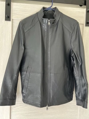 Hugo Boss Chaqueta Bomber Cuero Hombre,Nueva,Talla 36 US Pequeña. Foto 1 de 4