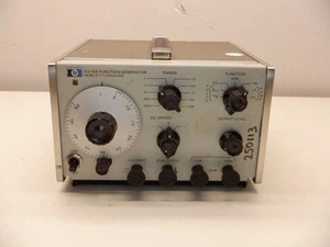 HP 3310A FUNCTION GENERATOR - Picture 1 of 2