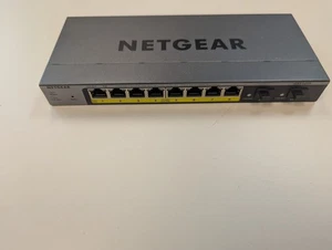 NETGEAR ProSafe GS110TP 8 Port Gigabit Ethernet Switch - Zdjęcie 1 z 3