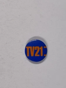 TV21 Badge Original Pin Scottish Band promotion Circa 1980's - Imagen 1 de 12