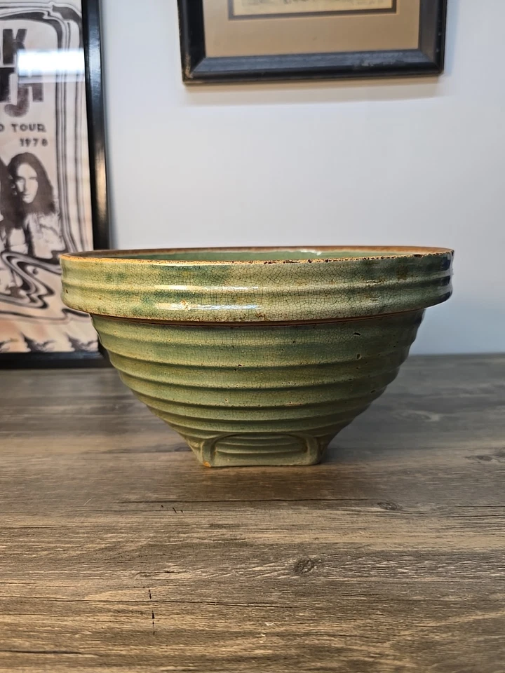 tigela de mistura antiga mccoy verde colmeia abelha nº 2 escudo tamanho 9. Sem rachaduras  - Imagem 1 de 4