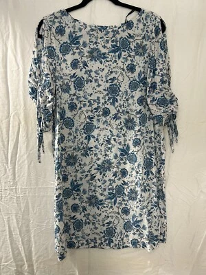 Vestido camisa azul floral H&M com mangas de amarração de ombro frio - Imagem 1 de 4