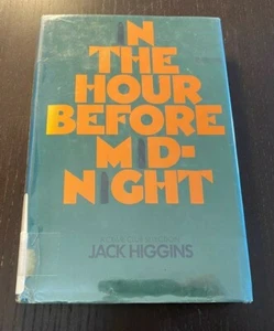 Jack Higgins - In The Hour Before Midnight 1969 - Free Shipping [VINTAGE] - Picture 1 of 6