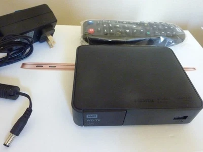 Western Digital WD TV Live streaming media player with remote NICE - Image 1 of 4