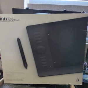 Wacom PTH-650 Intuos5 Średni profesjonalny tablet długopis i dotyk doskonały+++ - Zdjęcie 1 z 8