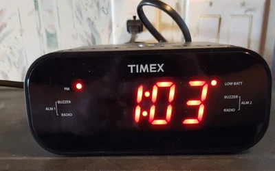 TIMEX AM/FM Dual Alarm Clock Radio T231Y Plays Music From Your Smart Phone - Image 1 of 4