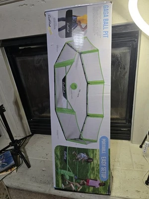 East Point Gaga Ball Pit 10 pies x 10 pies Foto 1 de 4