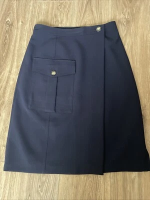 Falda Banana Republic Mediana Azul Marino Oscuro Utilitaria Bolsillo Envolvente Midi Hasta la Rodilla Foto 1 de 4
