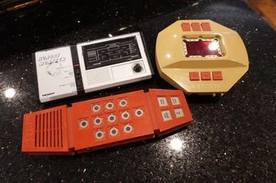 MERLIN POOL Pac Man Vintage Eletrônico Portátil Arcade Videogame B4 PEÇAS - Imagem 1 de 4