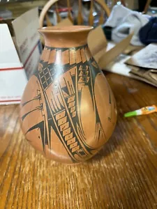 Mata Ortiz Pot - Picture 1 of 3