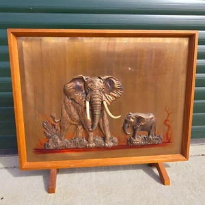 Mid-Century Teak and 3D Copper Fire Screen Elephant Design African - Signed - Picture 1 of 22