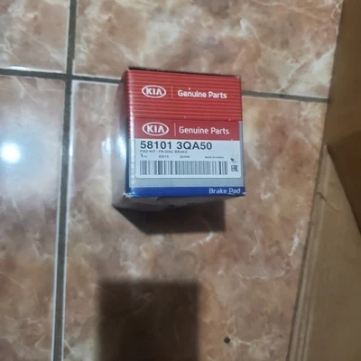 Pastillas de freno delanteras originales para Kia Optima 58101-3QA50 2011-2016 Foto 1 de 2