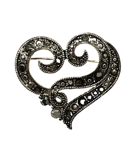 Vintage Faux Marcasite Style Heart Pin Brooch Silver Tone Rhinestones - Picture 1 of 4