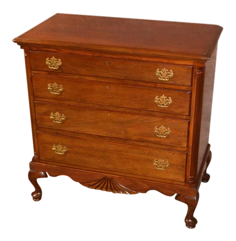 1950s Queen Anne Mahogany Bachelors Chest Cover