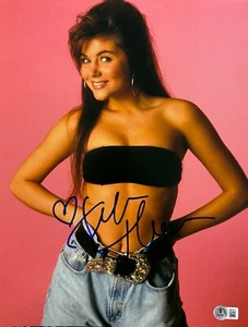 Hot Tiffani Thiessen Signed 11x14 Photo Kelly Kapowski Saved by the Bell Beckett - Picture 1 of 2