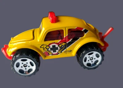 2001 Matchbox  Beetle 4 X 4 Weekend Cruisers Yellow Volkswagen Scale 1:57 #45/75 - Image 1 of 4