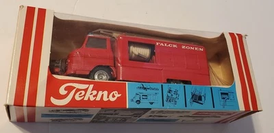 Tekno Volvo Falck Zonen 469 Fire Engine In Box . Made In Denmark - Image 1 of 4