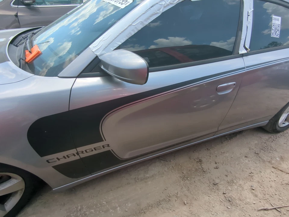 2011-2014 Dodge Charger Driver Front Door Oem UDTV0 - Image 1 of 1