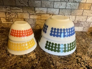 PYREX Polka Dot Nesting Bowls - Made In The USA in 1950s Well Cared For - Picture 1 of 10
