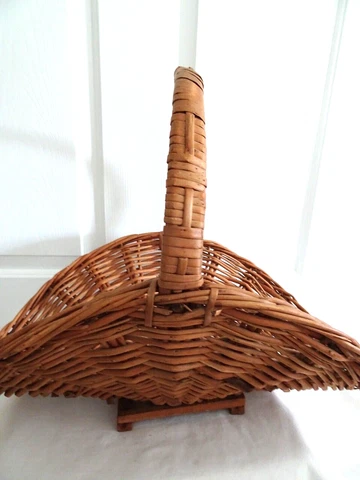 Vintage Wicker Gathering Basket with Handle  21" Long-Flowers-Magazines-Sturdy Cover