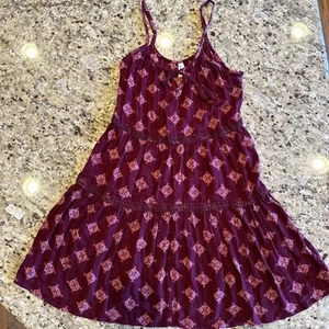 Mudd WomenJuniors Red Patterned Spaghetti Strap A-Line Lightweight Dress Size XS - Picture 1 of 13