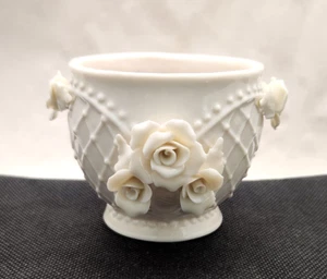 Papel Giftware Rose Porcelain Candle - Picture 1 of 4