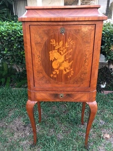 Vintage inlaid Secretariat Desk - Picture 1 of 11