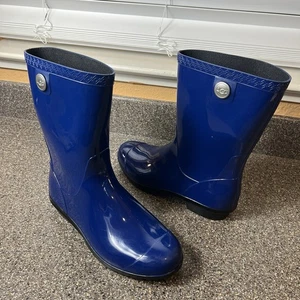 UGG Sienna Glossy Navy Blue Rubber Pull-On Waterproof Rain Boots Womens Sz 9-9.5 - Picture 1 of 10