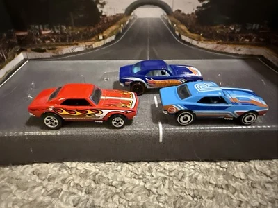 Hot Wheels ‘67 Camaro Lot Red With Flames Roush - Image 1 of 4