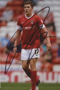 BARNSLEY: PAUL DIGBY SIGNED 6x4 ACTION PHOTO+COA - Picture 1 of 1
