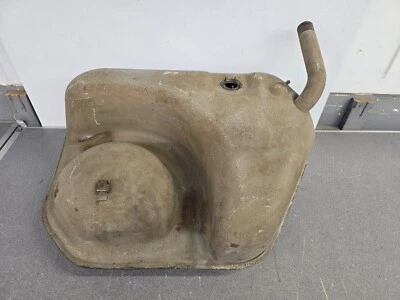 MUY BONITO USADO ORIGINAL GENUINO PORSCHE 911 62 LITROS TANQUE DE GASOLINA 1972-73 Foto 1 de 4