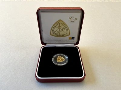 Bermudas $5 Dólares BMA 50 Aniversario Moneda de Oro Prueba .999 AU 2019 250 Acuñada Foto 1 de 4