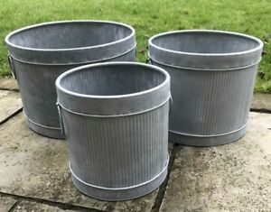 Set of 3  Metal Barrel Ribbed Planters Tub Plant Flower Pot Garden
