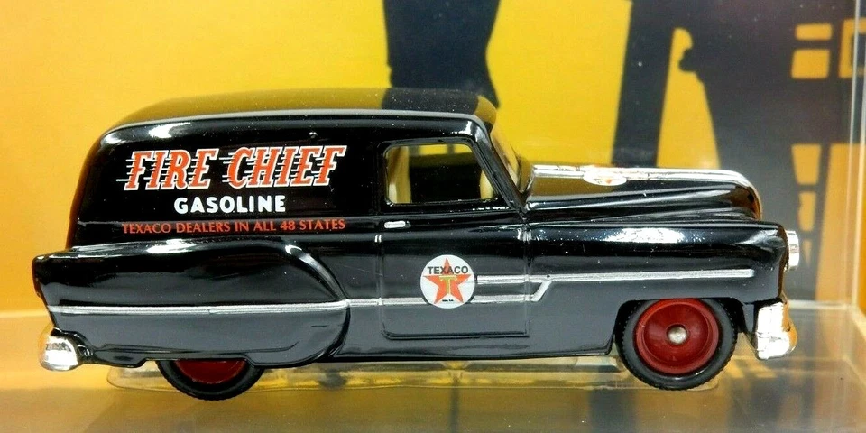 Corgi Texaco Fire Chief 1953 Pontiac Van Series 1 Diecast 2001