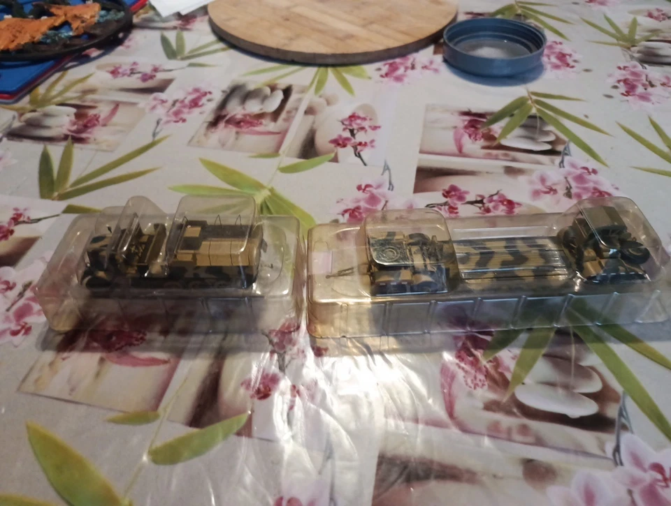 éch: 1/72. Kdo 01 et 04 de la collection Altaya  - CDC - Tracteur + Remorque   - Photo 1/4