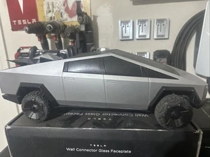 Mattel Hot Wheels R/C 1:10 Tesla Cybertruck & Cyberquad Remote Control Brand New - Picture 1 of 10