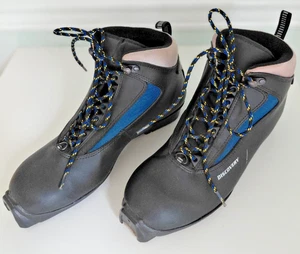 Scarponi da sci di fondo Karhu Discovery 11W 9M EUR 42 SNS Nordic Touring V buoni - Foto 1 di 6