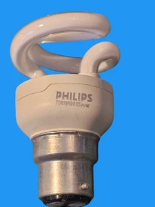 Philips Tornado B22 BC 50w = 30w XSmall 79mm Bianco Caldo Avviamento Rapido 300lm - Foto 1 di 4