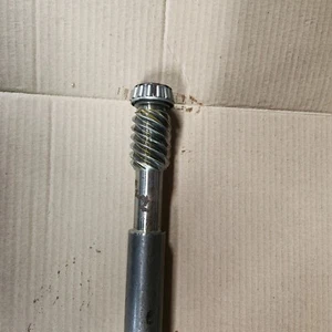 Troy Bilt PONY Tiller einteilige Antriebswelle - Bild 1 von 5