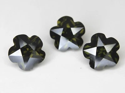 CZ Peridot Green 5x5 7x7 8x8mm 10x10 mm Flower Loose AAA Cubic Zirconia Gemstone - Image 1 of 4