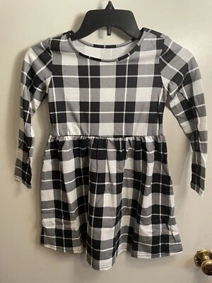 全新带标签 The Children’s Place 2 件套长袖连衣裙黑色格子/红色小号 5/6 — 第 1/4 张图片