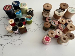 VTG Lot 30 Spools Of Thread Variety Wooden, Plastic, Full, Partial, Sizes Colors - Picture 1 of 5