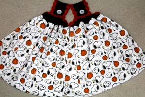 2 Double Crochet Premium Hanging Kitchen Towels ~ SNOOPY & PUMPKINS - Picture 1 of 5