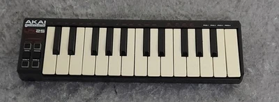 AKAI PROFESSIONAL LPK25  MINI USB-MIDI KEYBOARD CONTROLLER  - Bild 1 von 2
