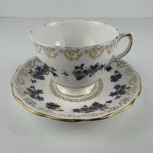 Vintage Colclough Bone China Teacup & Saucer Purple Violets Gold Gilt England - Picture 1 of 14