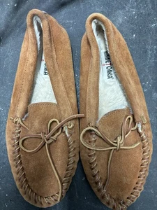 minnetonka moccasins slip on shoes - Picture 1 of 5