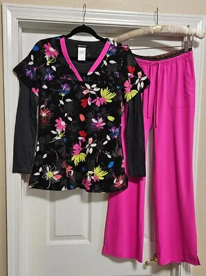 HEARTSOUL 3 piece scrub set, pink/multicolor with top S, pant XS and t-shirt XS - Image 1 of 4
