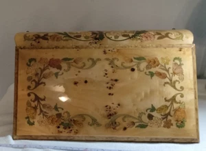 Italian Hand-Crafted Birdseye Maple & Elm Wood Musical Jewelry and Music Box - Picture 1 of 13